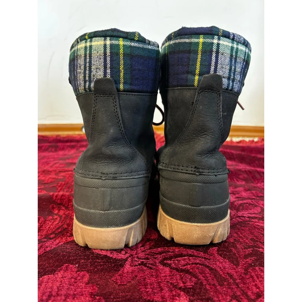 Women's J.Crew Navy/Plaid Perfect Winter Boots Size 9